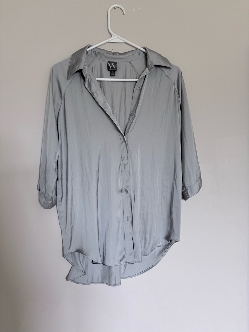 Worthington satin buttons down size small silver gray like new